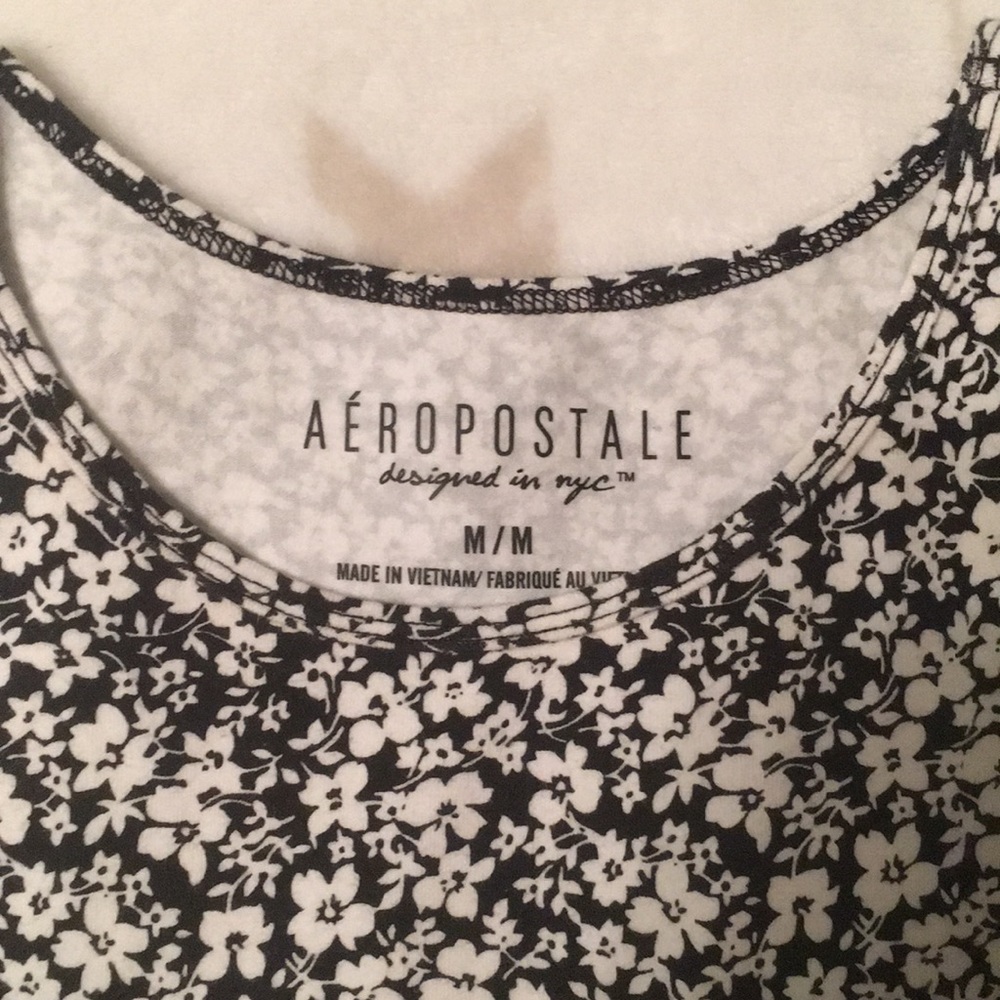 Crop top - Picture 2 of 3